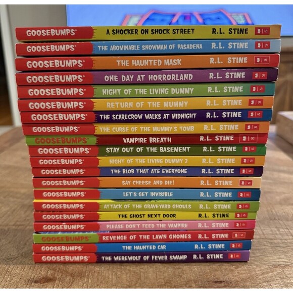 Other - Goosebumps R. L. Stine Paperback Books 2015-2016 Lot of 20 Books